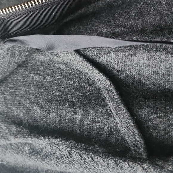 Karen Millen Cropped Zip Knit Hoodie Cardigan - Picture 6 of 9